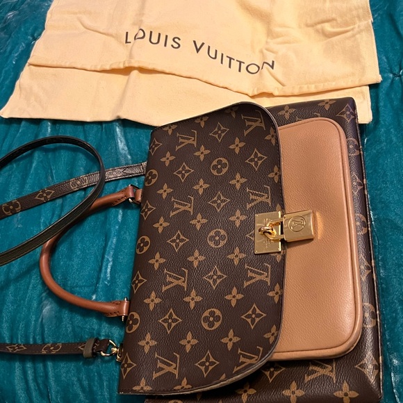 Louis Vuitton Marignan Gently used - Picture 2 of 15